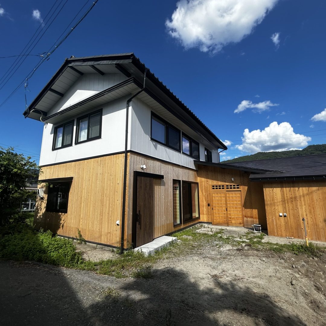 koma house exterior