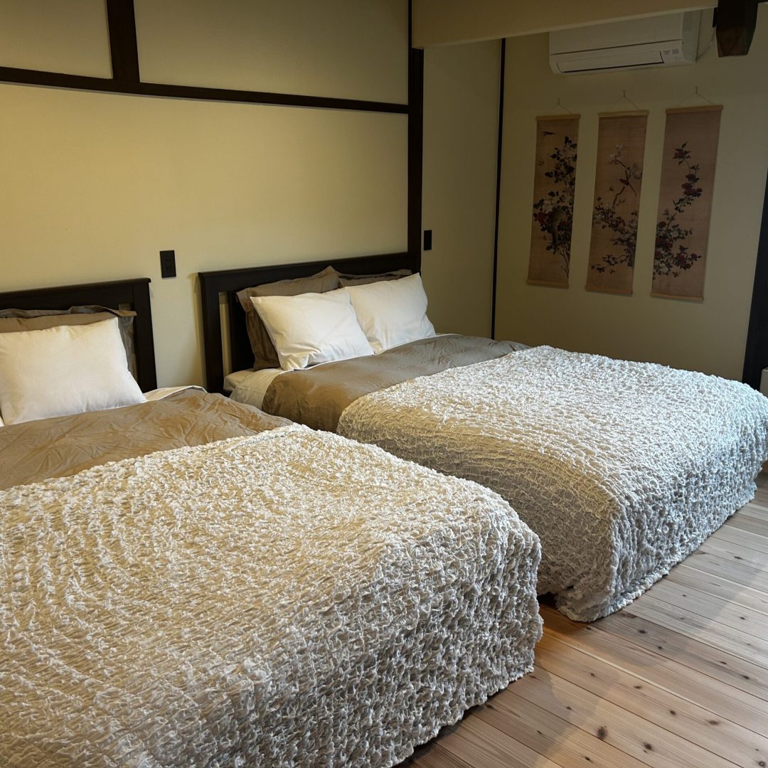 koma house bedroom 2